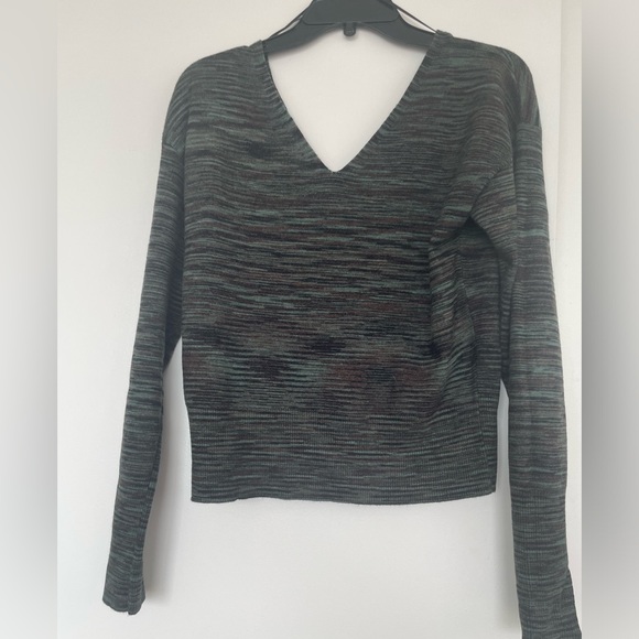 NWT OPEN EDIT Green black sweater top - Picture 3 of 4